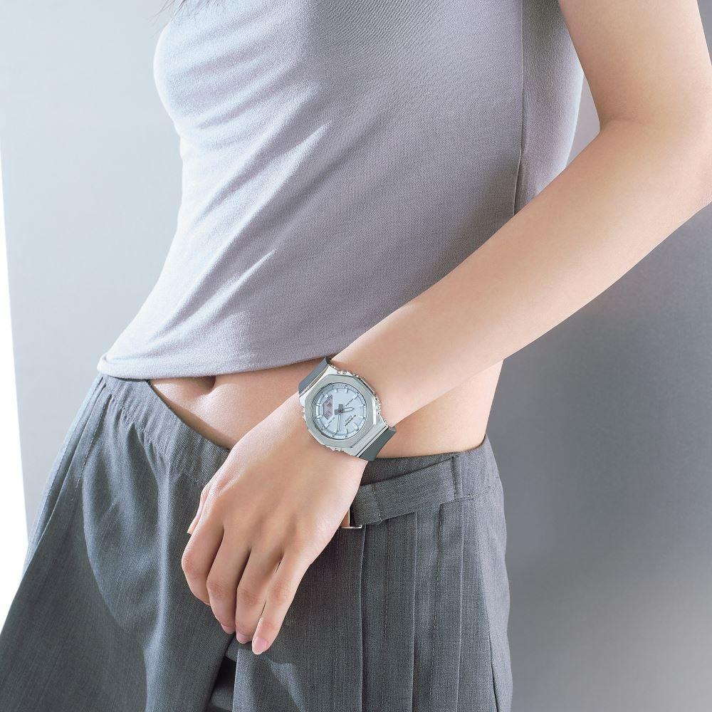 Casio G-Shock GM-S2110-2ADR Siyah Renk 20 ATM Su Geçirmez Yeni Analog Dijital Kadın Kol Saati