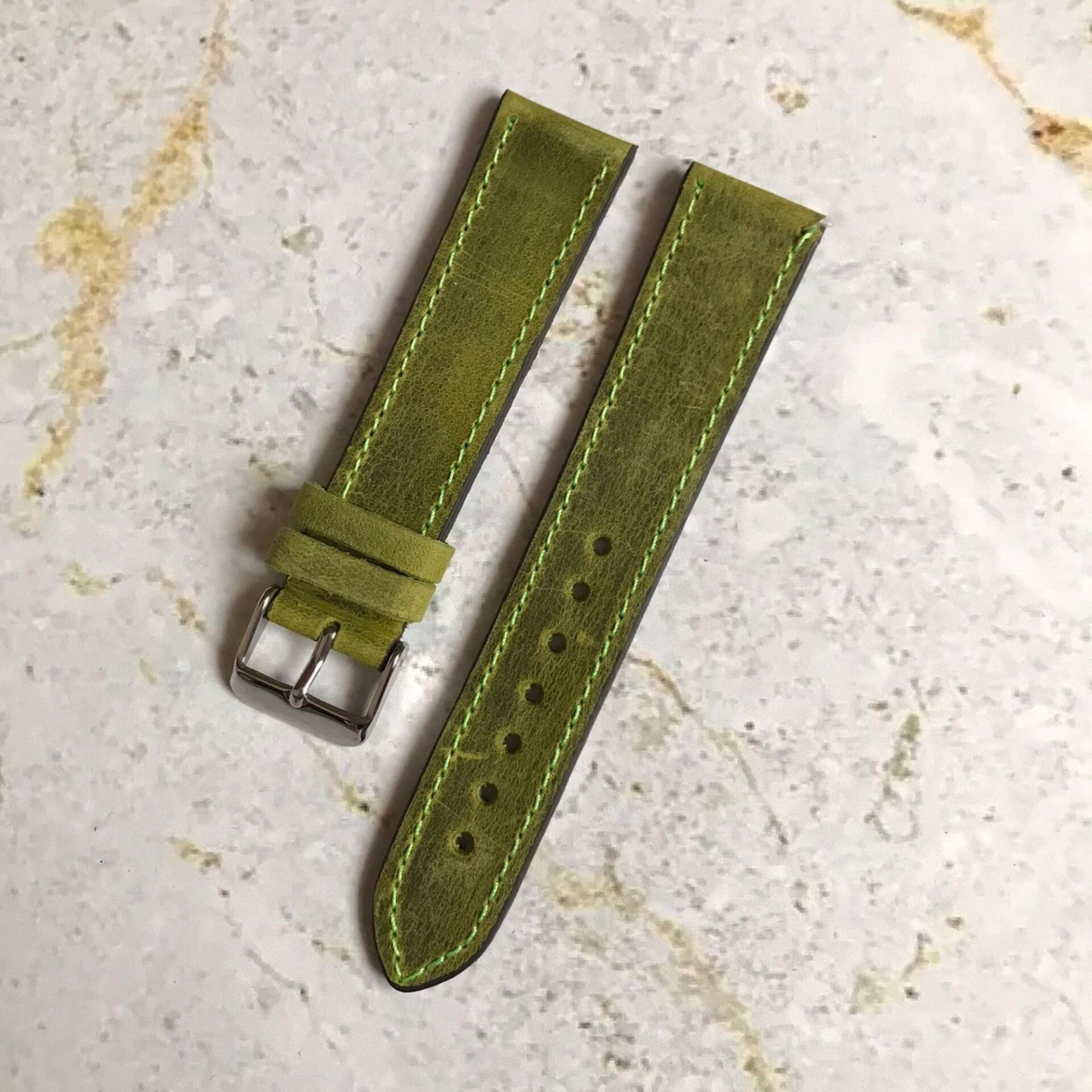 22 mm Renkli Üst Kalite İşçilik Hakiki Deri Saat Kordonu Akıllı Saat Kordonu Yeşil