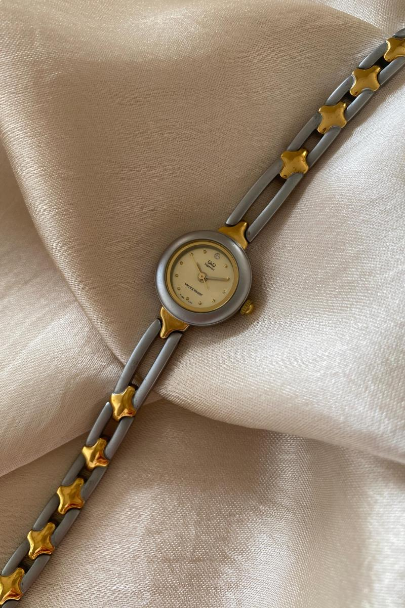 Q&Q Superior Paslanmaz Çelik Özel Tasarım Kordon Küçük Vintage Kadın Kol Saati