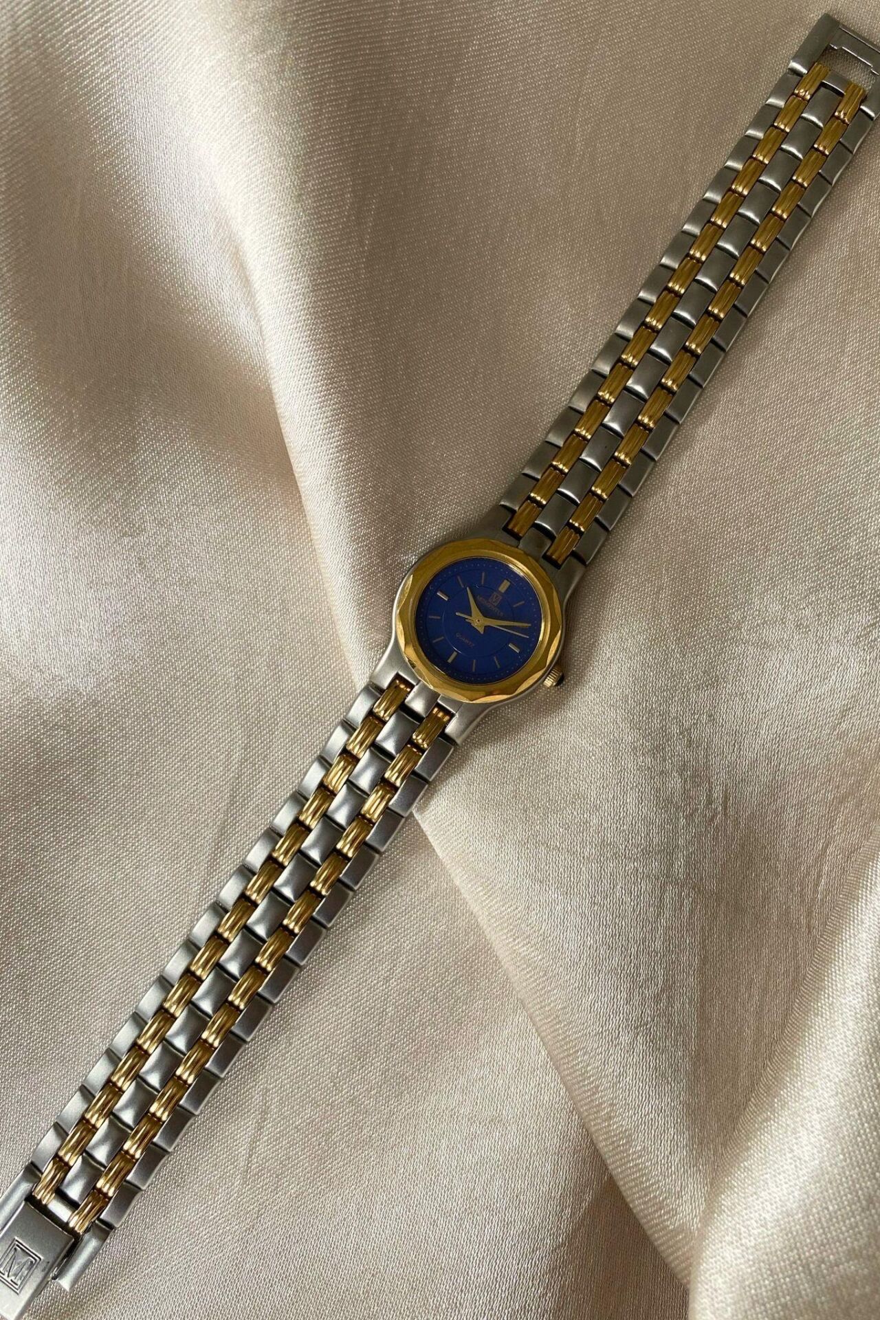 Momentus Paslanmaz Çelik Özel Tasarım Kordon Küçük Vintage Kadın Kol Saati