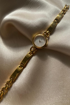 Q&Q Altın Sarısı Çelik Özel Tasarım Kordon Dikdörtgen Küçük Vintage Kadın Kol Saati