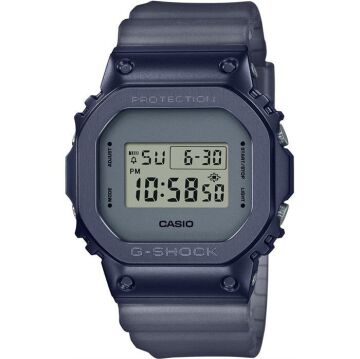 Casio GM-5600MF-2DR Erkek Kol Saati