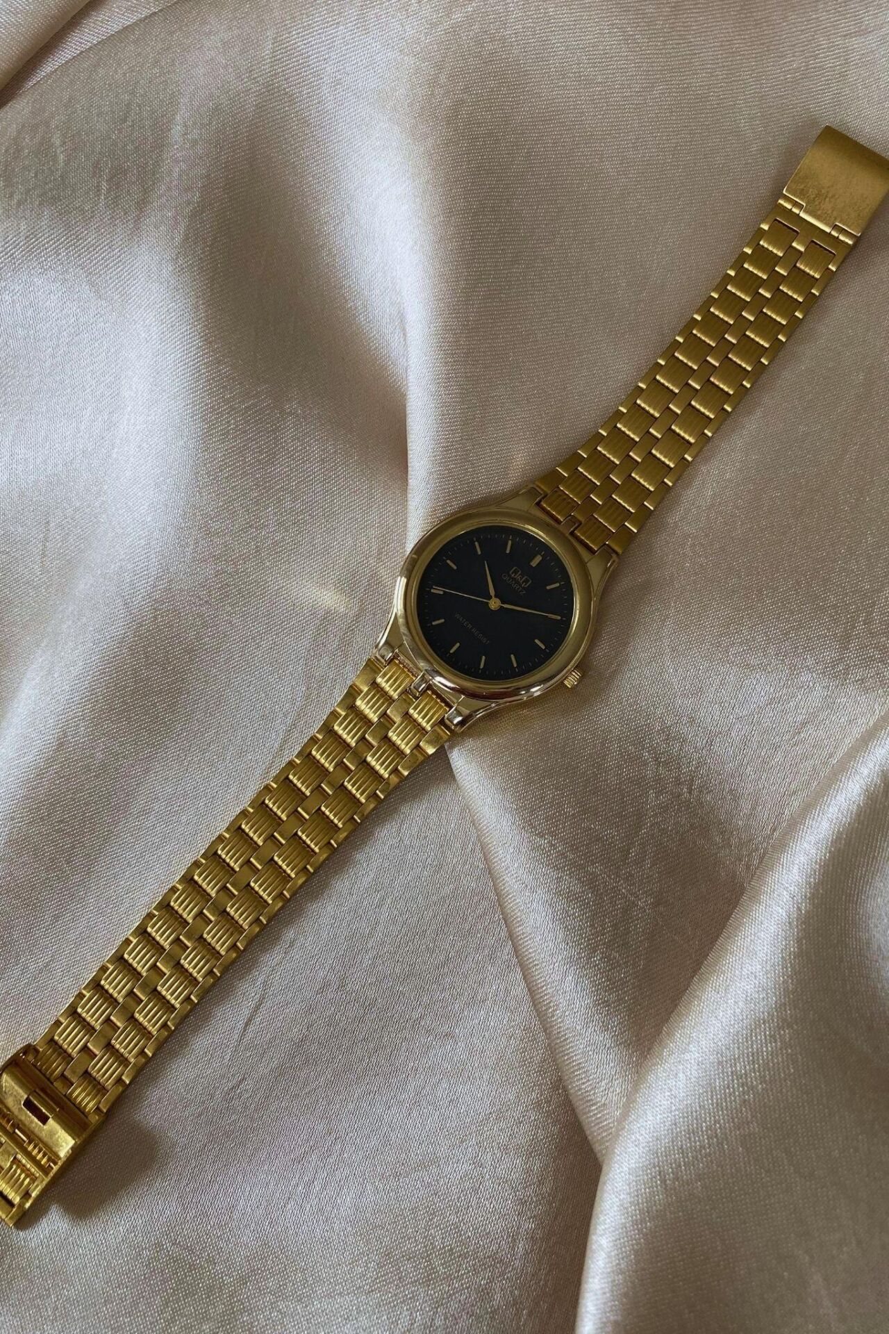 Q&Q Altın Sarı Renkli Paslanmaz Çelik Kordon Orijinal Vintage Erkek Kol Saati