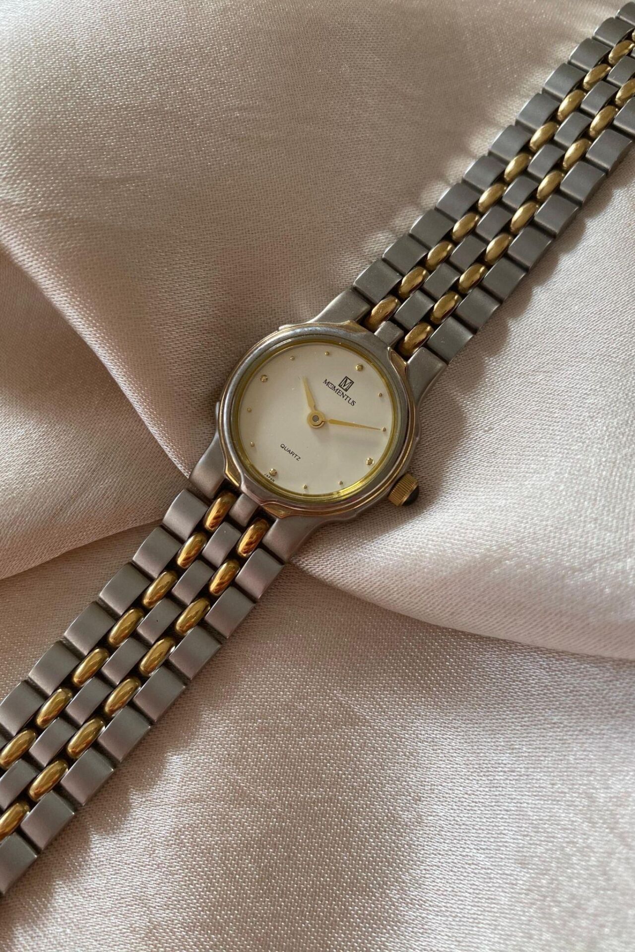 Momentus Paslanmaz Çelik Özel Tasarım Kordon Küçük Orijinal Vintage Kadın Kol Saati