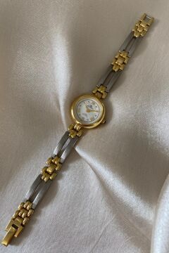 Diablo Altın Sarı Kaplama Paslanmaz Çelik Özel Tasarım Kordon Küçük Vintage Kadın Kol Saati