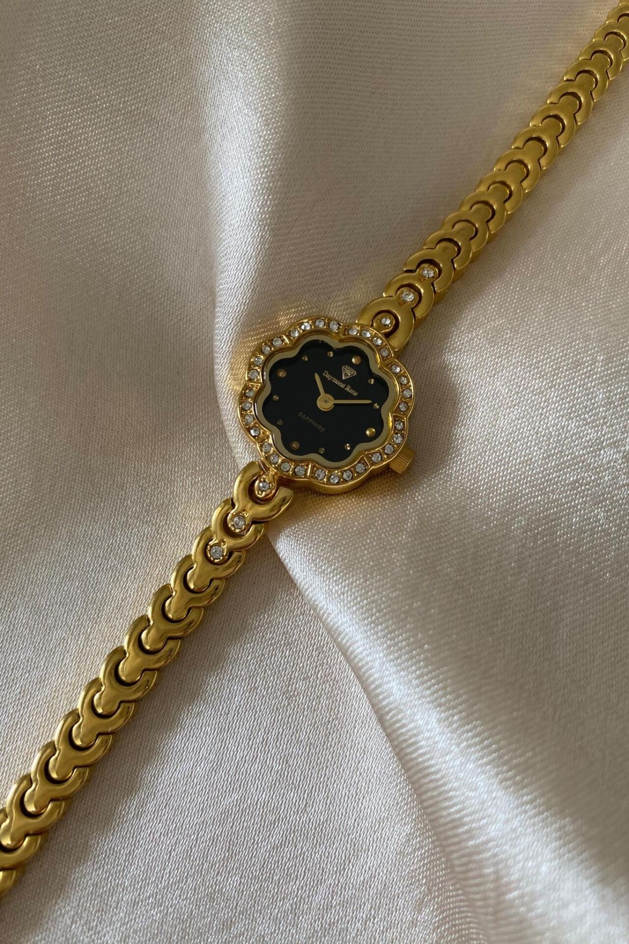 Daymond Rene Altın Sarı Kaplama Paslanmaz Çelik Özel Tasarım Kordon Küçük Vintage Kadın Kol Saati